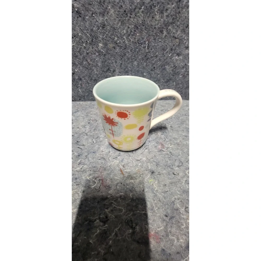 Starbucks Vintage 2009 Hand Painted Spring Floral Coffee/Tea Mug 12oz‎